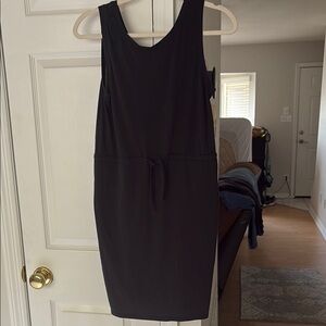Elegant Black Sleeveless Dress